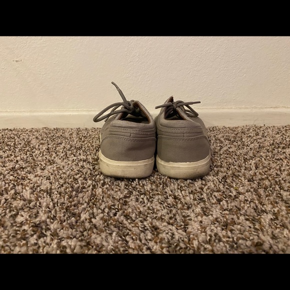 Grey Mossimo shoes size men’s 8.5 - Picture 4 of 6